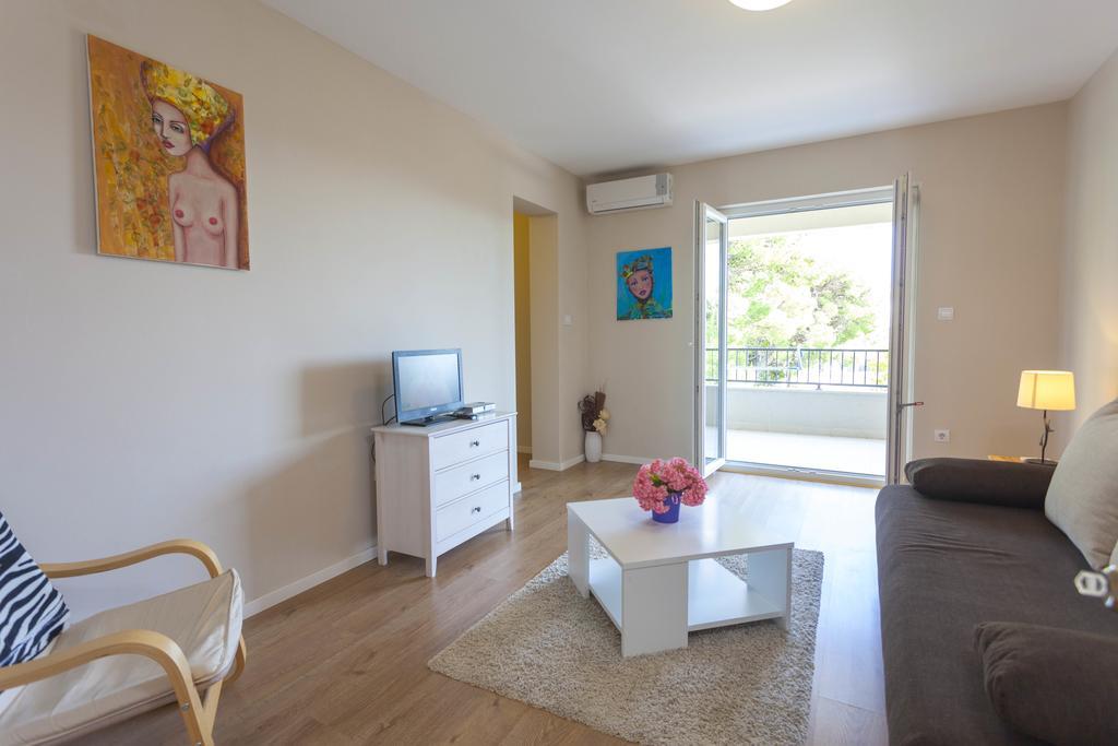 ماكارسكا Meri Apartments - Puharic الغرفة الصورة